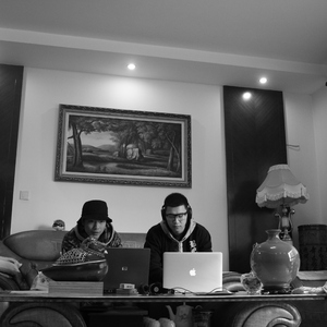 日本義父强奸熟女
